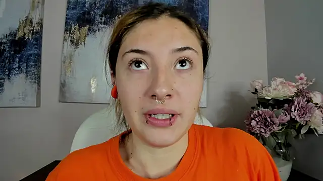 Snapshot of chubby_vanniie_ chatting on 01-20-25, 06:43 chubby vanniie  online show from 01-20-25, 06:43