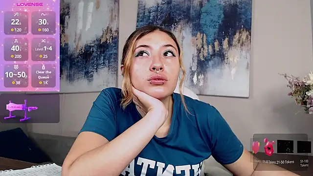 Snapshot of chubby_vanniie_ chatting on 02-08-25, 11:44 chubby vanniie  online show from 02-08-25, 11:44