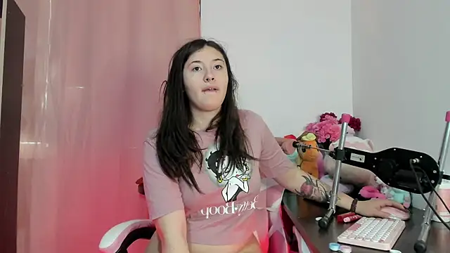 Snapshot of chubby_vanniie_ chatting on 09-30-25, 04:12 chubby vanniie  online show from 09-30-25, 04:12