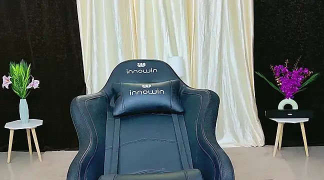 Snapshot of GODDESS_SHANAYA chatting on 02-21-25, 03:34 GODDESS SHANAYA online show from 02-21-25, 03:34