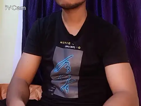 Snapshot of felix_dion chatting on 12-15-24, 07:13 felix dion online show from 12-15-24, 07:13