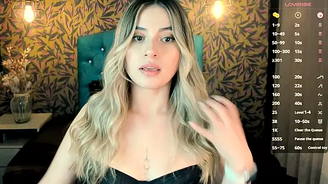 KiaraCarter online show from 02-03-25, 07:52