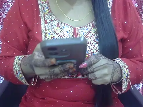 Lusty Wife1 online show from 11-26-25, 11:11