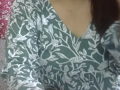 Lusty Wife1 online show from 04-25-26, 10:07