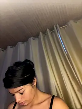 Snapshot of AgathaGeorgiou chatting on 11-24-25, 10:42 AgathaGeorgiou online show from 11-24-25, 10:42