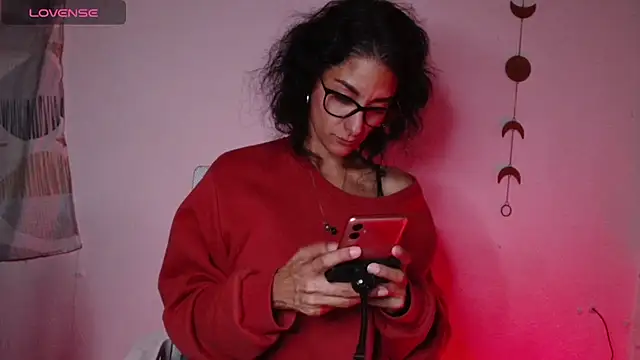 Snapshot of brdot_ chatting on 12-13-24, 12:09 brdot online show from 12-13-24, 12:09