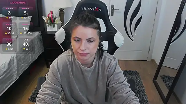 AmyPure  online show from 04-22-26, 04:48