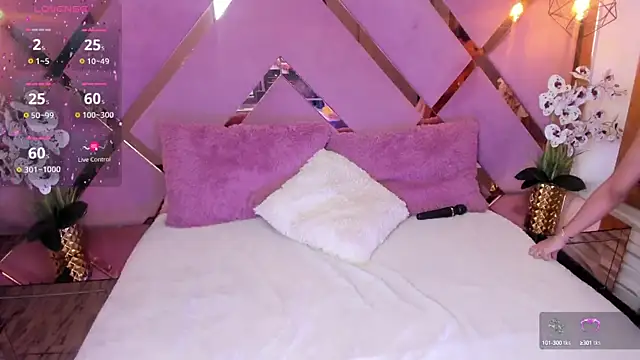 SHANONCLARK online show from 03-11-25, 07:14