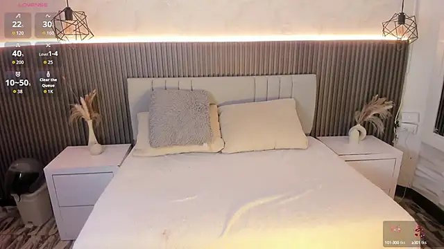 SHANONCLARK online show from 10-07-25, 07:11