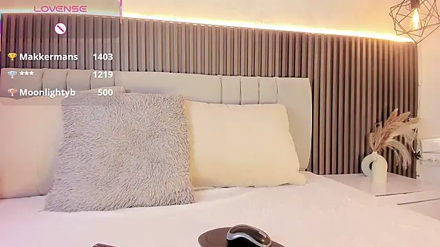 SHANONCLARK online show from 10-08-25, 07:11