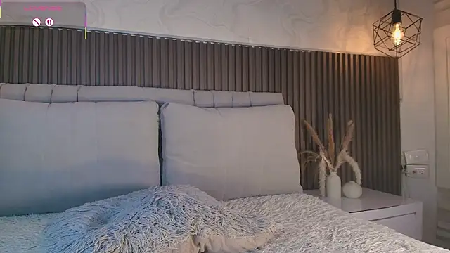 SHANONCLARK online show from 03-05-26, 07:10