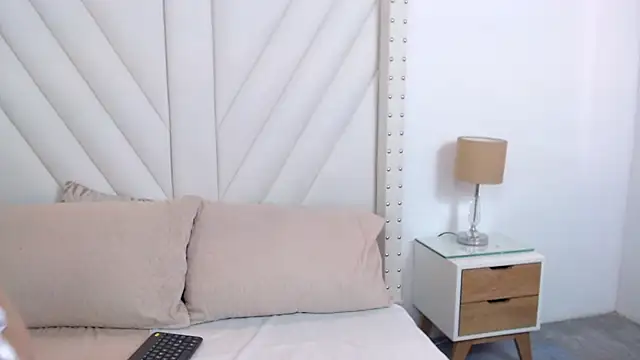 RubyReyes online show from 03-19-25, 01:51