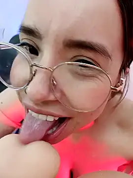 valentina swallow online show from 12-11-24, 03:45