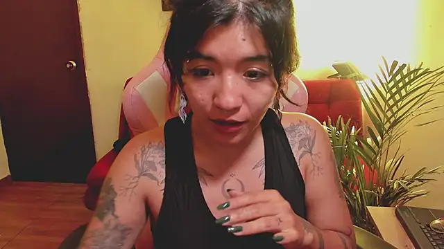 annie walker6 online show from 01-04-25, 02:46