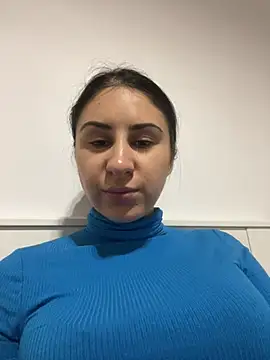 JenniferEdith online show from 02-05-25, 04:14