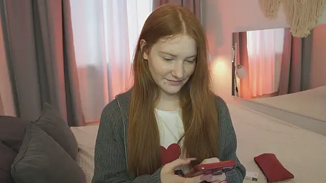 FiaMoor online show from 04-28-26, 10:42