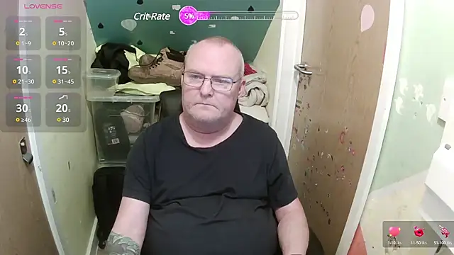 Snapshot of FriendlyDave chatting on 01-26-25, 12:54 FriendlyDave online show from 01-26-25, 12:54