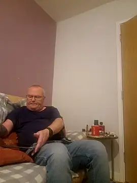 Snapshot of FriendlyDave chatting on 01-26-25, 09:07 FriendlyDave online show from 01-26-25, 09:07