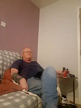 Snapshot of FriendlyDave chatting on 01-27-25, 09:22 FriendlyDave online show from 01-27-25, 09:22