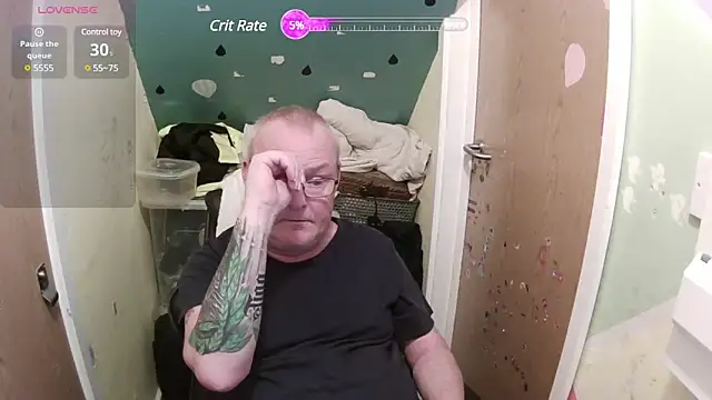 Snapshot of FriendlyDave chatting on 02-01-25, 12:26 FriendlyDave online show from 02-01-25, 12:26