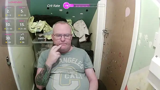 Snapshot of FriendlyDave chatting on 02-08-25, 07:59 FriendlyDave online show from 02-08-25, 07:59