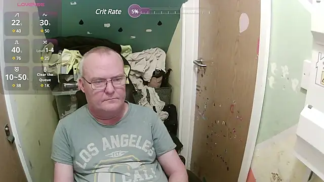 Snapshot of FriendlyDave chatting on 02-10-25, 11:25 FriendlyDave online show from 02-10-25, 11:25