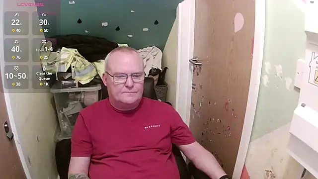 Snapshot of FriendlyDave chatting on 02-10-25, 02:26 FriendlyDave online show from 02-10-25, 02:26