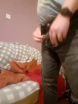 Snapshot of FriendlyDave chatting on 02-15-25, 11:03 FriendlyDave online show from 02-15-25, 11:03