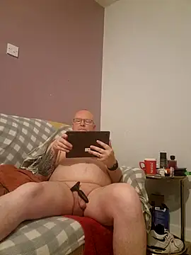 Snapshot of FriendlyDave chatting on 02-19-25, 10:31 FriendlyDave online show from 02-19-25, 10:31