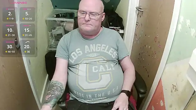 Snapshot of FriendlyDave chatting on 02-20-25, 07:08 FriendlyDave online show from 02-20-25, 07:08