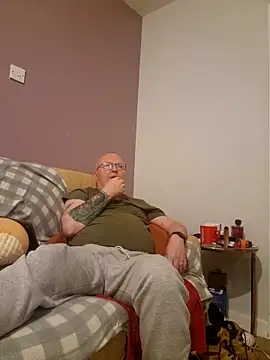 Snapshot of FriendlyDave chatting on 02-26-25, 09:48 FriendlyDave online show from 02-26-25, 09:48