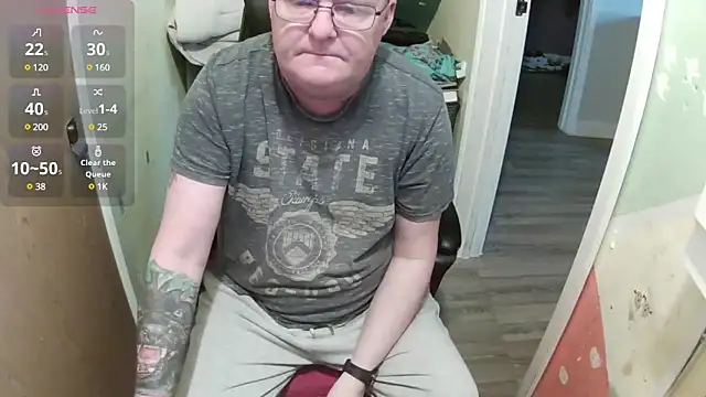 Snapshot of FriendlyDave chatting on 03-10-25, 07:32 FriendlyDave online show from 03-10-25, 07:32