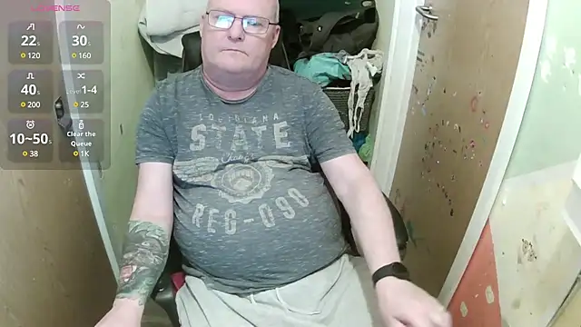 Snapshot of FriendlyDave chatting on 03-10-25, 12:59 FriendlyDave online show from 03-10-25, 12:59