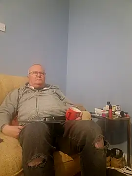 Snapshot of FriendlyDave chatting on 03-15-25, 06:32 FriendlyDave online show from 03-15-25, 06:32