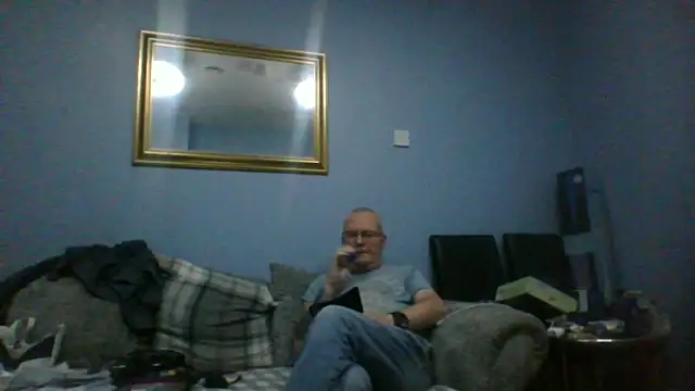 Snapshot of FriendlyDave chatting on 11-29-25, 07:00 FriendlyDave online show from 11-29-25, 07:00