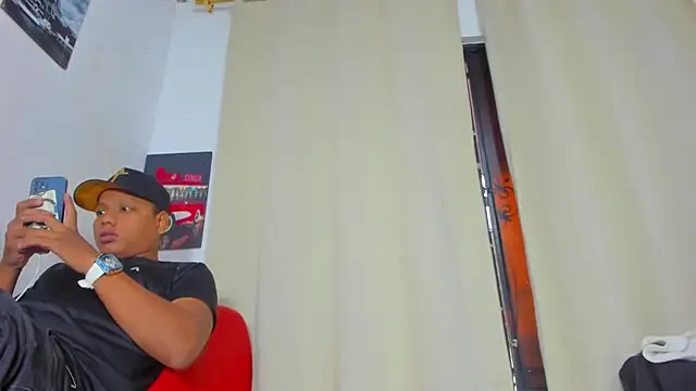 Snapshot of enjoy_hotparty chatting on 11-18-25, 02:54 enjoy hotparty online show from 11-18-25, 02:54