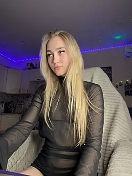 Good  Girl  online show from 03-04-26, 04:46