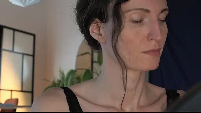 yulladao online show from 09-21-25, 04:52