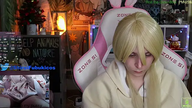 Snapshot of ShiroiFubuki chatting on 12-15-24, 07:31 ShiroiFubuki online show from 12-15-24, 07:31