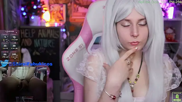 Snapshot of ShiroiFubuki chatting on 12-20-24, 11:54 ShiroiFubuki online show from 12-20-24, 11:54