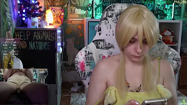 Snapshot of ShiroiFubuki chatting on 01-03-25, 12:08 ShiroiFubuki online show from 01-03-25, 12:08