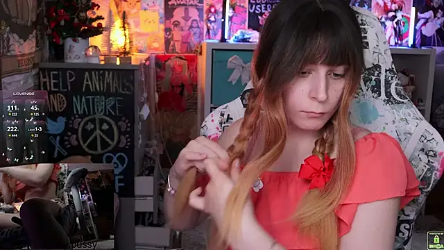 Snapshot of ShiroiFubuki chatting on 01-17-25, 11:59 ShiroiFubuki online show from 01-17-25, 11:59