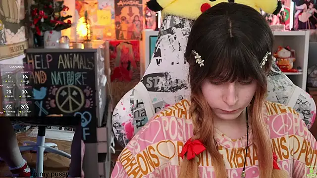 Snapshot of ShiroiFubuki chatting on 01-18-25, 11:21 ShiroiFubuki online show from 01-18-25, 11:21