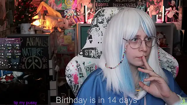 Snapshot of ShiroiFubuki chatting on 02-06-25, 07:18 ShiroiFubuki online show from 02-06-25, 07:18