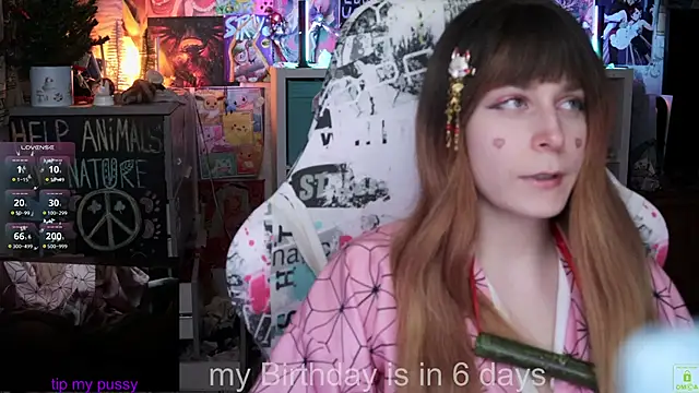 Snapshot of ShiroiFubuki chatting on 02-14-25, 07:23 ShiroiFubuki online show from 02-14-25, 07:23