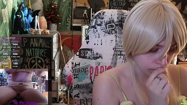 Snapshot of ShiroiFubuki chatting on 03-16-25, 09:38 ShiroiFubuki online show from 03-16-25, 09:38