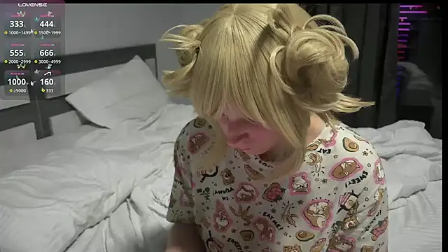 Snapshot of ShiroiFubuki chatting on 09-19-25, 06:08 ShiroiFubuki online show from 09-19-25, 06:08