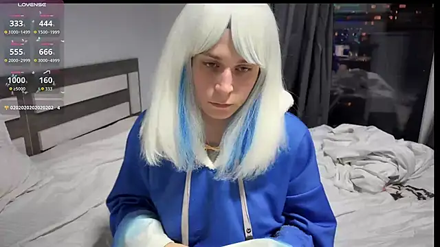 Snapshot of ShiroiFubuki chatting on 09-21-25, 06:42 ShiroiFubuki online show from 09-21-25, 06:42