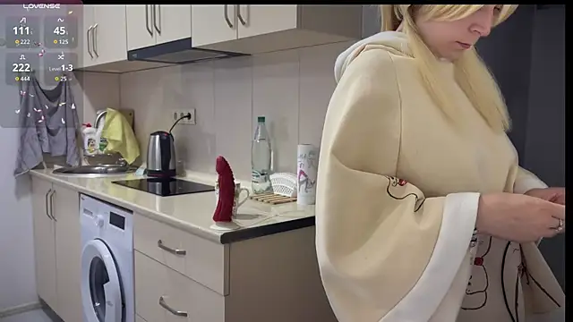 Snapshot of ShiroiFubuki chatting on 09-26-25, 05:50 ShiroiFubuki online show from 09-26-25, 05:50