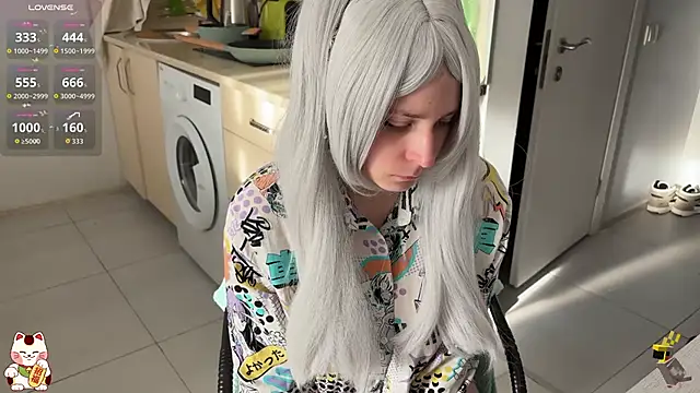 Snapshot of ShiroiFubuki chatting on 11-25-25, 11:43 ShiroiFubuki online show from 11-25-25, 11:43